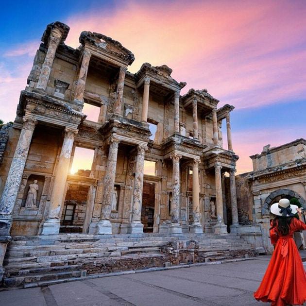 Spain Highlights (Barcelona &.